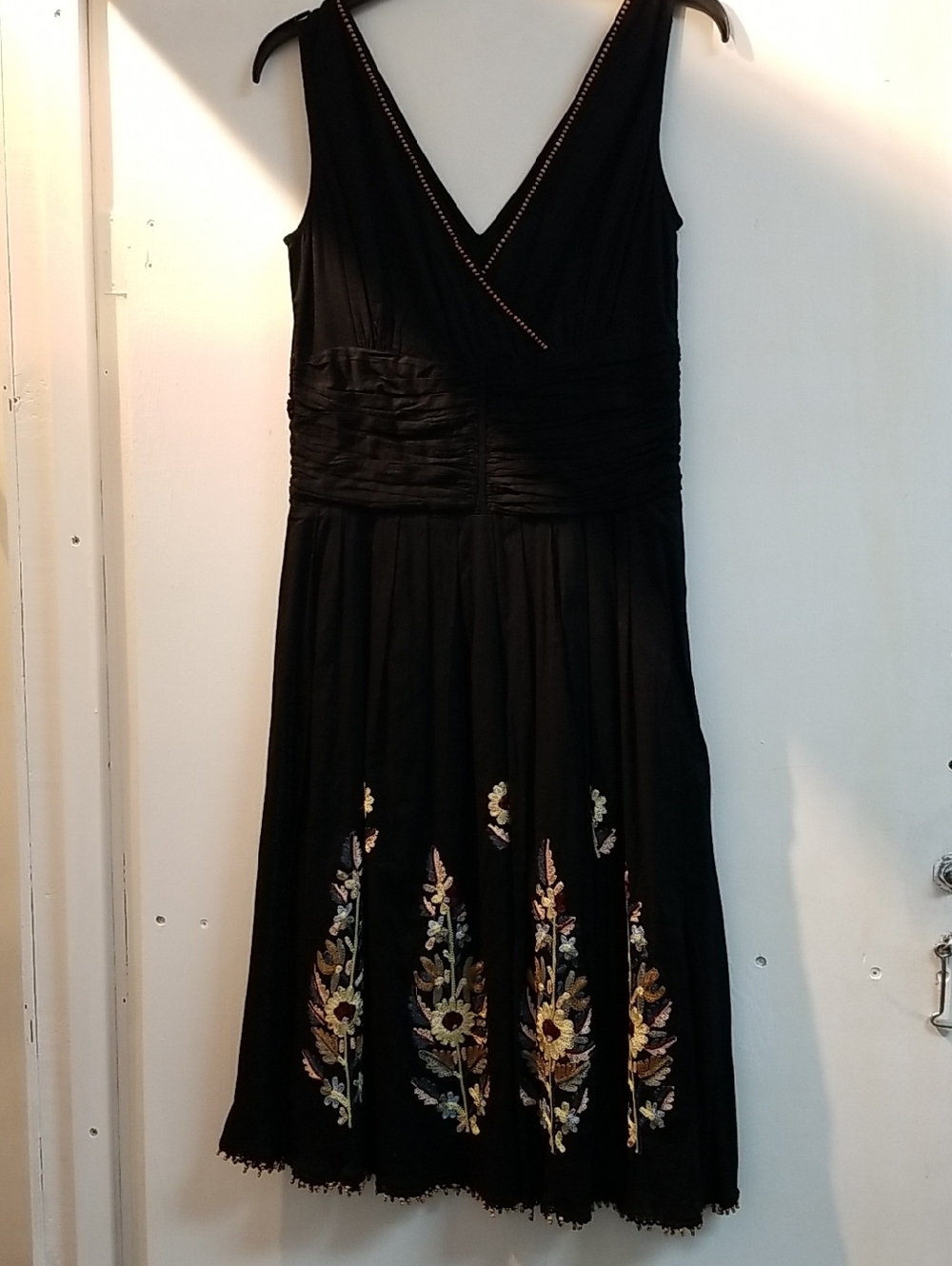 Black Sleeveless Midi Dress with Floral Embroidery